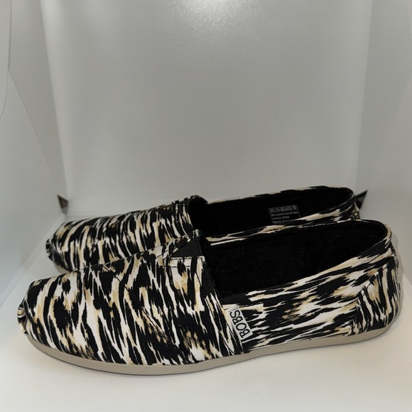 Skechers BOBS Canvas Slip On Flats w Memory Foam Zebra Animal Print Women’s 6.5 - Picture 5 of 10
